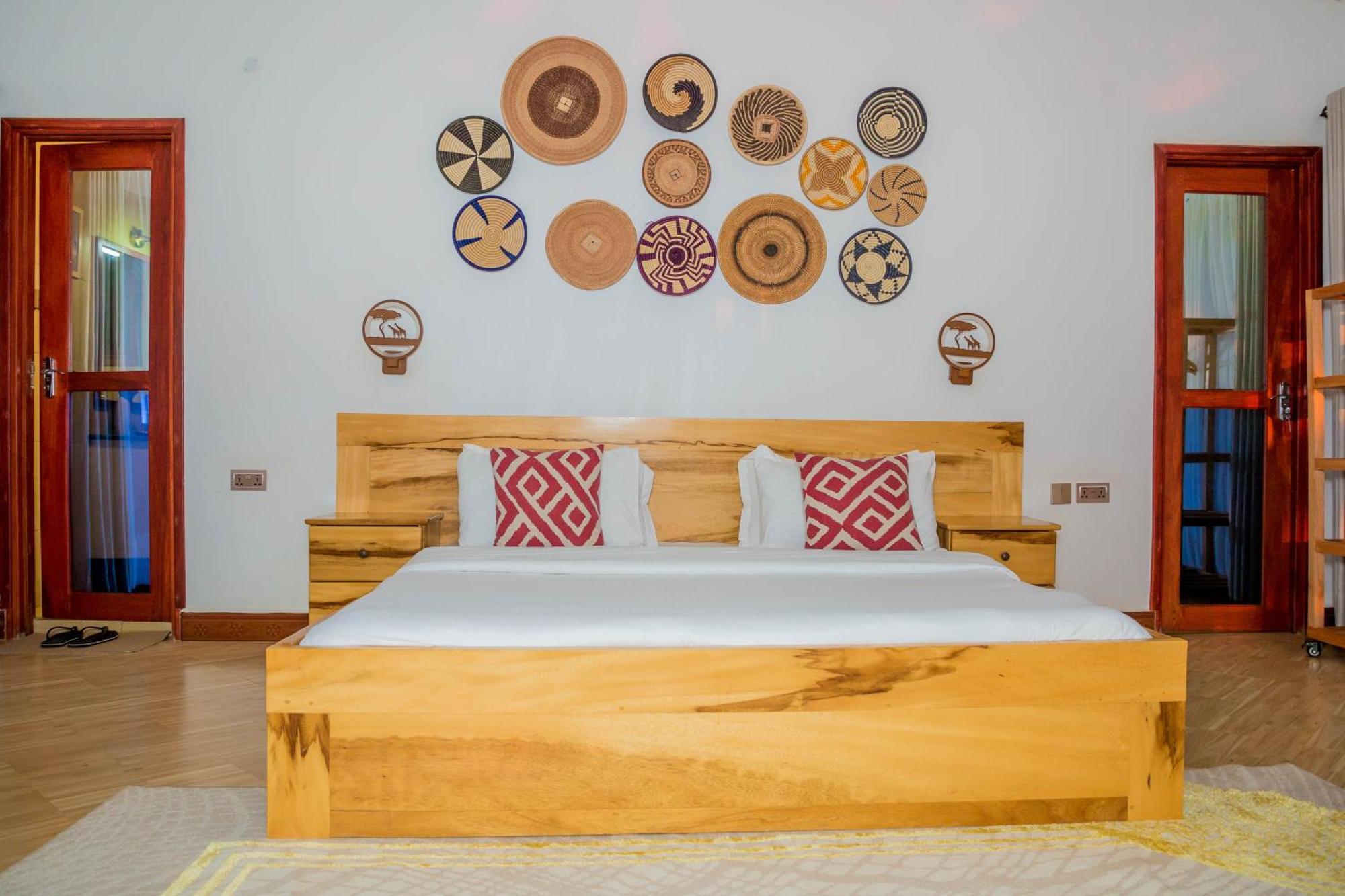Shose Farmhouse Chalets & Campsite Moshi Eksteriør bilde